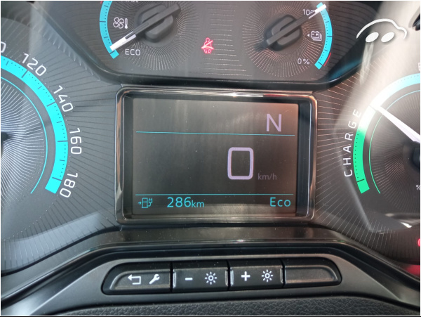 Citroen Ax E BERLINGO TALLA M 50 KW FEEL 3
