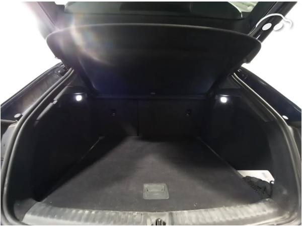 Audi A4 40 e-tron Advanced 4