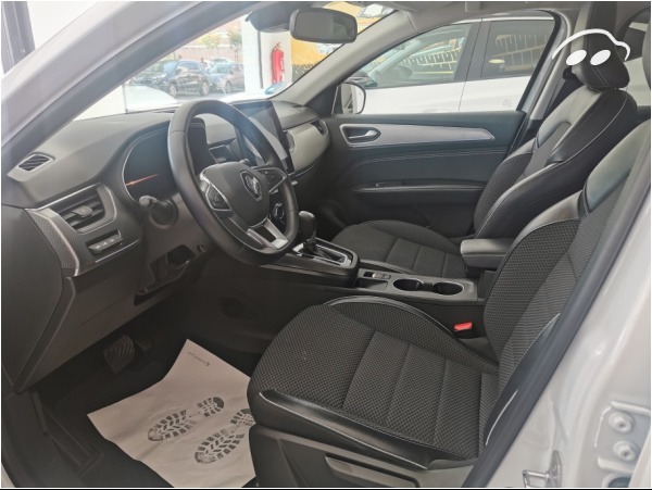 Renault Arkana TECHNO MILD HYBRID 140CV 3