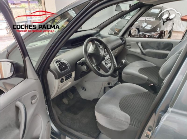 Citroen Xsara Picasso 2.0 HDI Exclusive 8