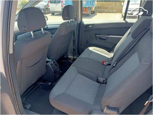 Opel Zafira 1.9 CDTI Automática 7 Plazas . 3