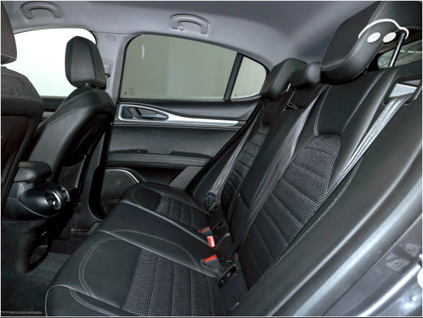 Alfa Romeo Stelvio SPRINT 2.2 DIESEL 190CV 11
