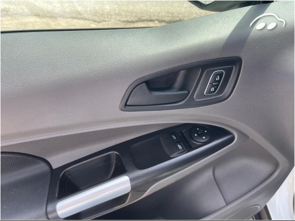 Ford Transit FURGON  7