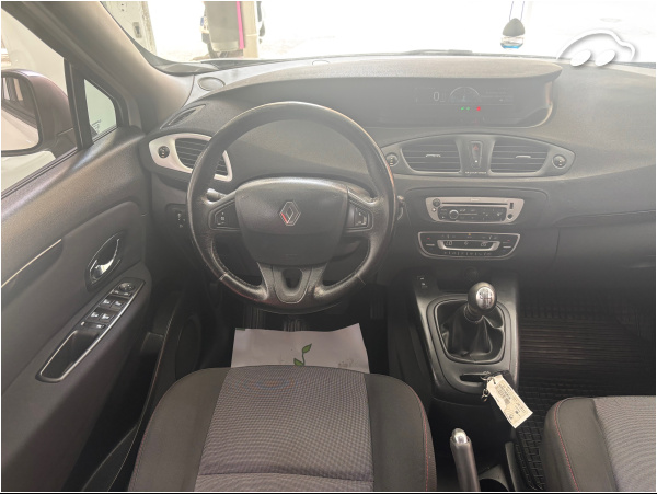 Renault Scénic  7