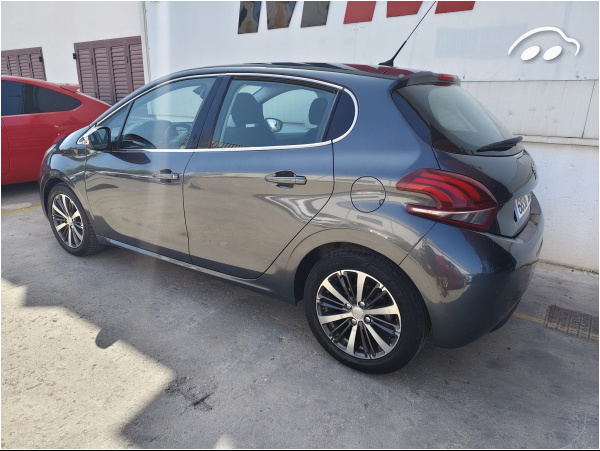 Peugeot 208 1.2 3