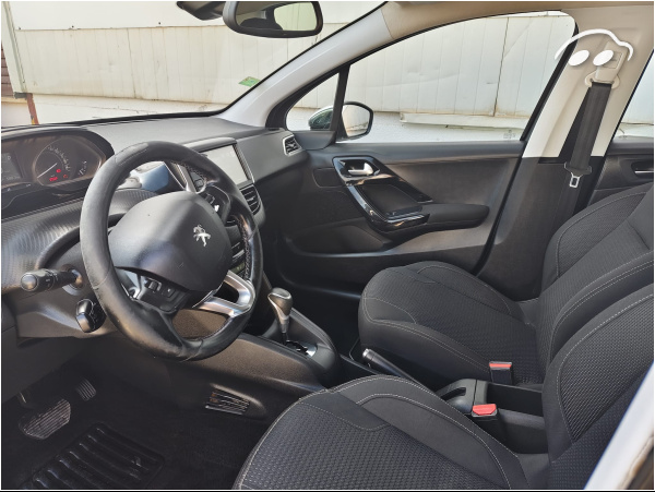 Peugeot 208 1.2 12