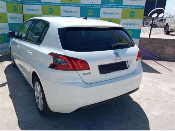 Peugeot 308 STYLE 1.5 HDI 130 8