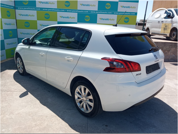 Peugeot 308 STYLE 1.5 HDI 130 7
