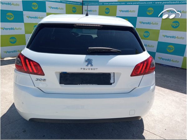 Peugeot 308 STYLE 1.5 HDI 130 9