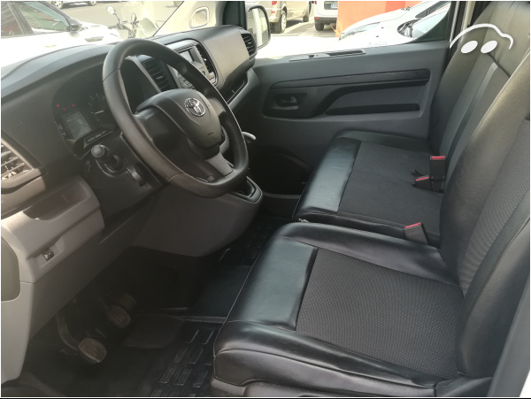 Toyota PROACE 1.5 7