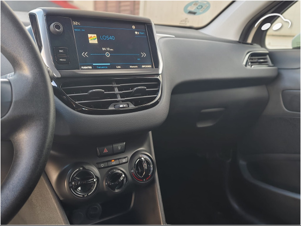 Peugeot 208 1.5 11