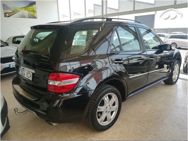 Mercedes-benz Clase M ML500 AUTO 4