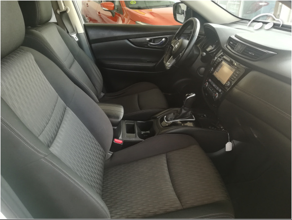 Nissan X-trail 2.0 7