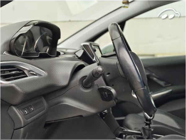 Peugeot 2008 1.6 12