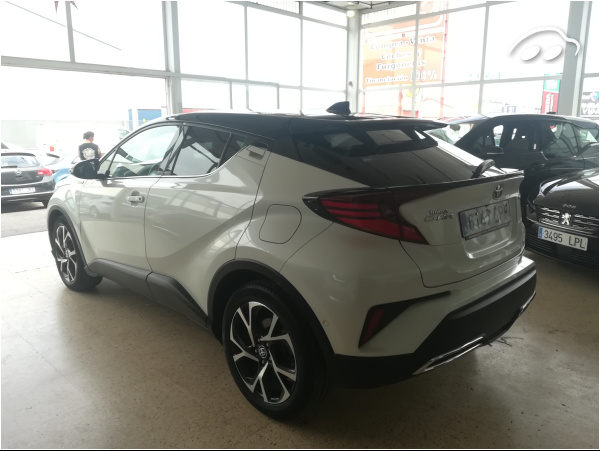 Toyota C-HR 2.0 ADVANCE 3