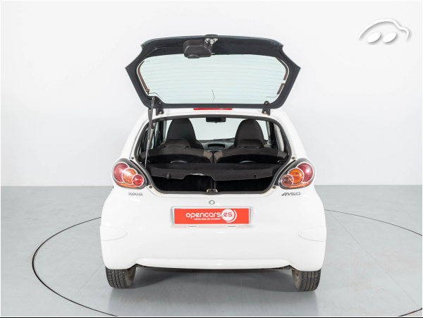 Toyota Aygo 1.0G 68CV 8