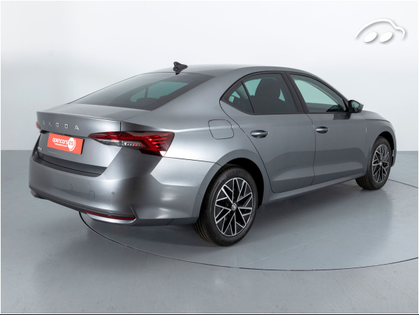 Skoda  SELECTION 2.0 TDI 110KW 150CV 5