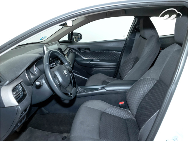 Toyota C-HR 1.8 HIBRIDO AUTOMATICO 122CV 10
