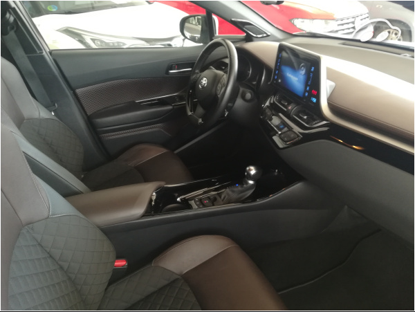 Toyota C-HR 1.8 ACTIVE 6