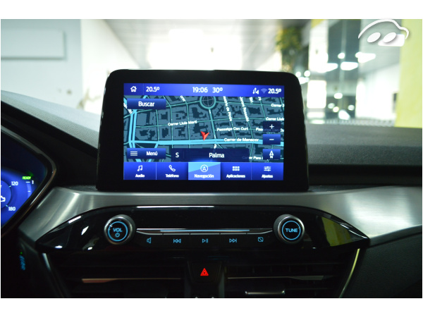 Ford Kuga 2.5 HYBRID "TITANIUM" 9