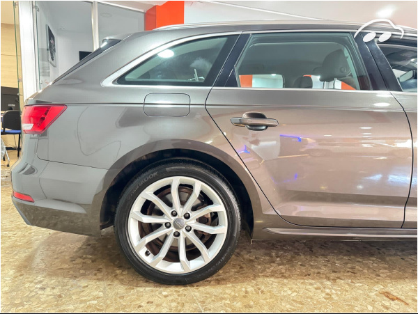 Audi A4 Avant 2.0TDI QUATTRO S LINE S TRONIC  9