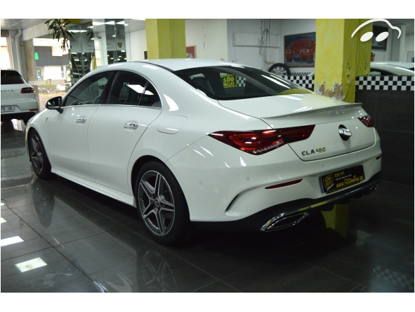 Mercedes-benz Clase CLA 180 "AMG LINE" 3