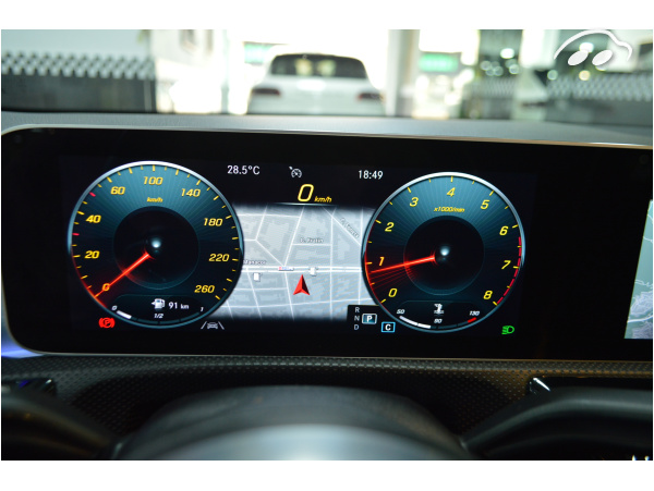 Mercedes-benz Clase CLA 180 "AMG LINE" 8
