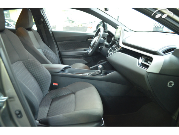 Toyota C-HR 1.8 125H ACTIVE 7