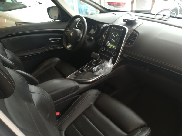 Renault Space INITIALE PARIS 7