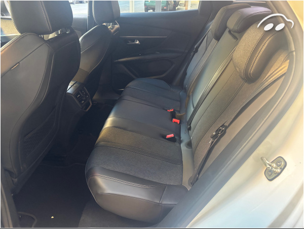 Peugeot 3008  12
