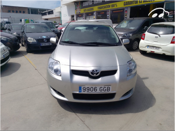 Toyota Auris 1.6 Luna 1