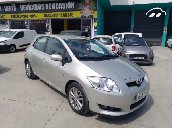 Toyota Auris 1.6 Luna 2