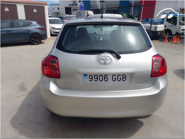 Toyota Auris 1.6 Luna 5