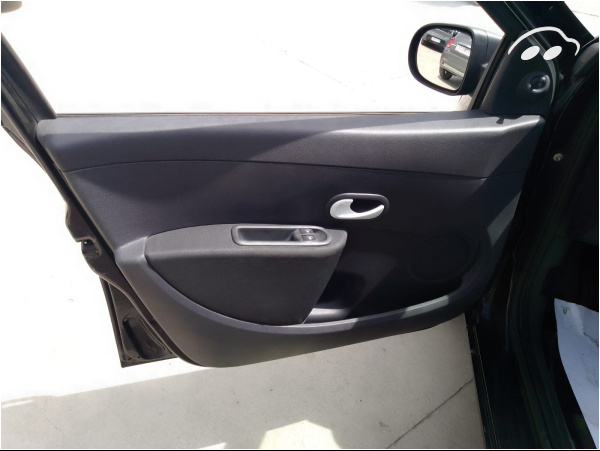 Renault Clio 1.2 Yahoo 5
