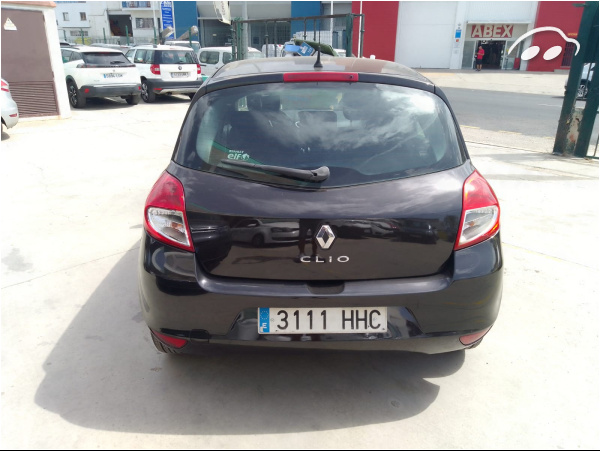 Renault Clio 1.2 Yahoo 8