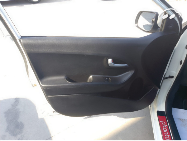 Kia Picanto 1.0 Concept 5