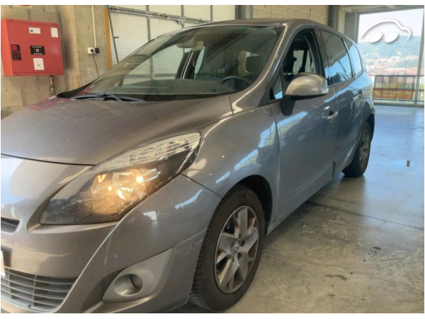 Renault Grand Scenic 1.5 dci 7 Plazas 1