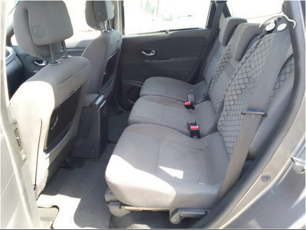 Renault Grand Scenic 1.5 dci 7 Plazas 9