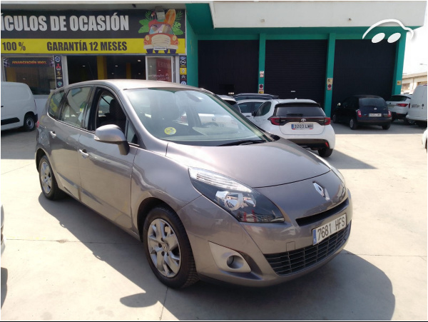Renault Grand Scenic 1.5 dci 7 Plazas 1
