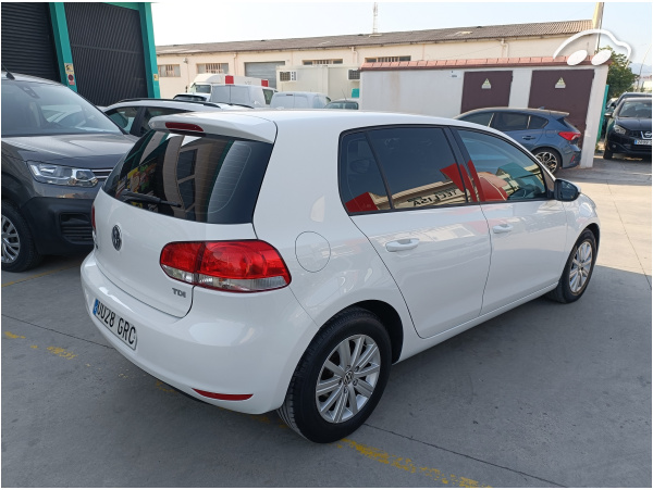 Volkswagen Golf 1.6 TDI Golf VI 4