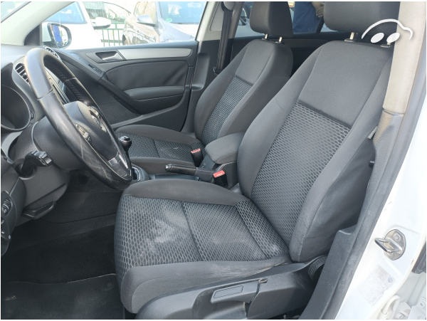 Volkswagen Golf 1.6 TDI Golf VI 8