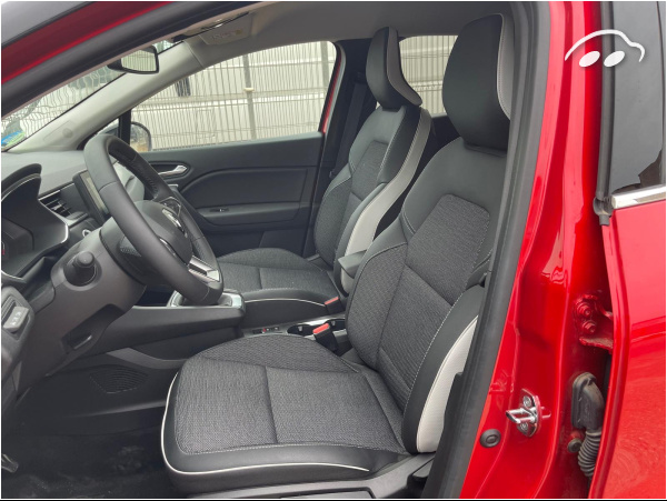 Renault Captur  6