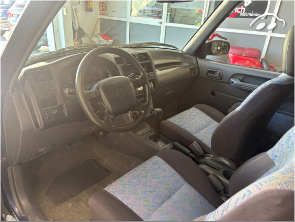 Toyota Rav4  6