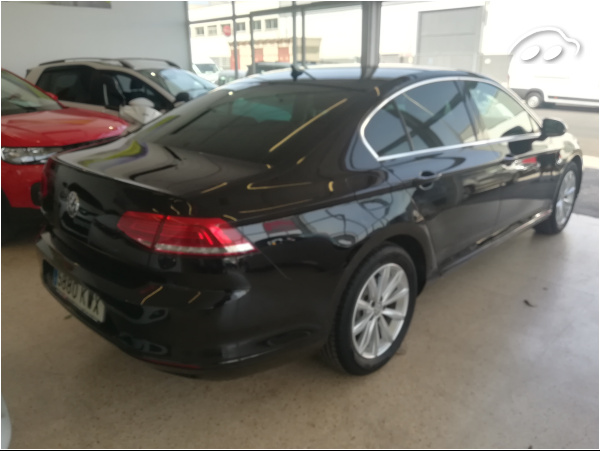 Volkswagen Passat 1.5 4