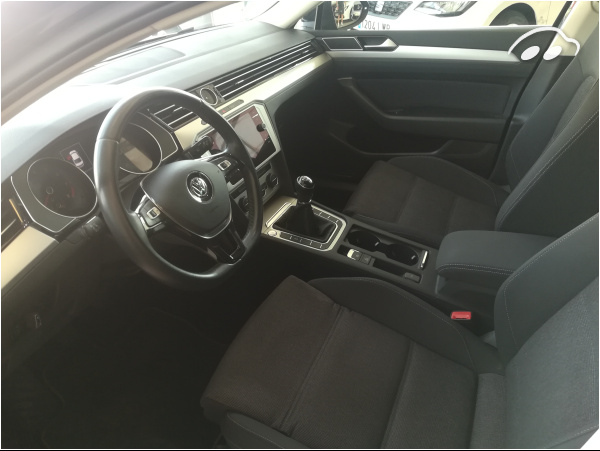 Volkswagen Passat 1.5 8