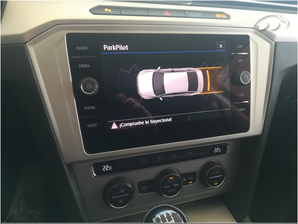 Volkswagen Passat 1.5 10