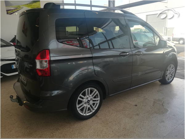 Ford Transit courier 1.0 TITANIUM 2