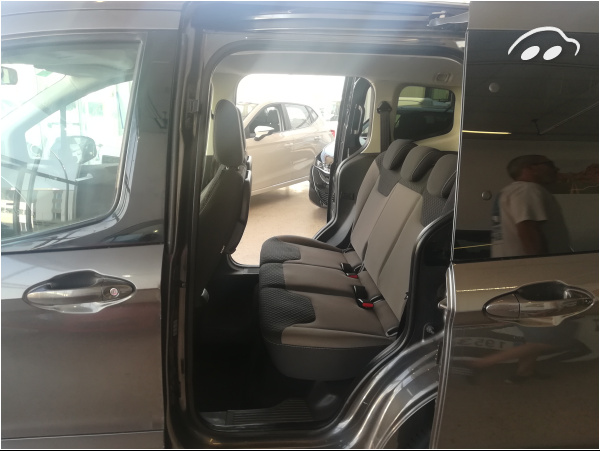 Ford Transit courier 1.0 TITANIUM 4