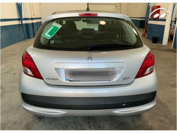 Peugeot 207 1.4 Confort 5