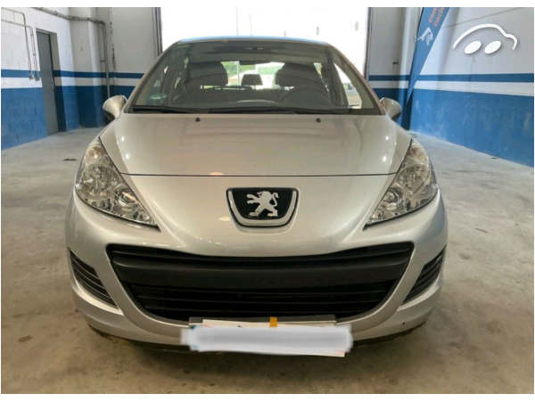 Peugeot 207 1.4 Confort 4